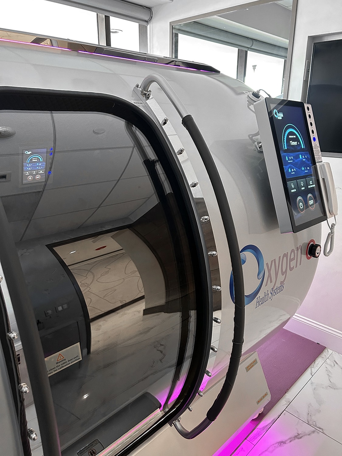 Hyperbaric chamber at Oxygen Health Systems.